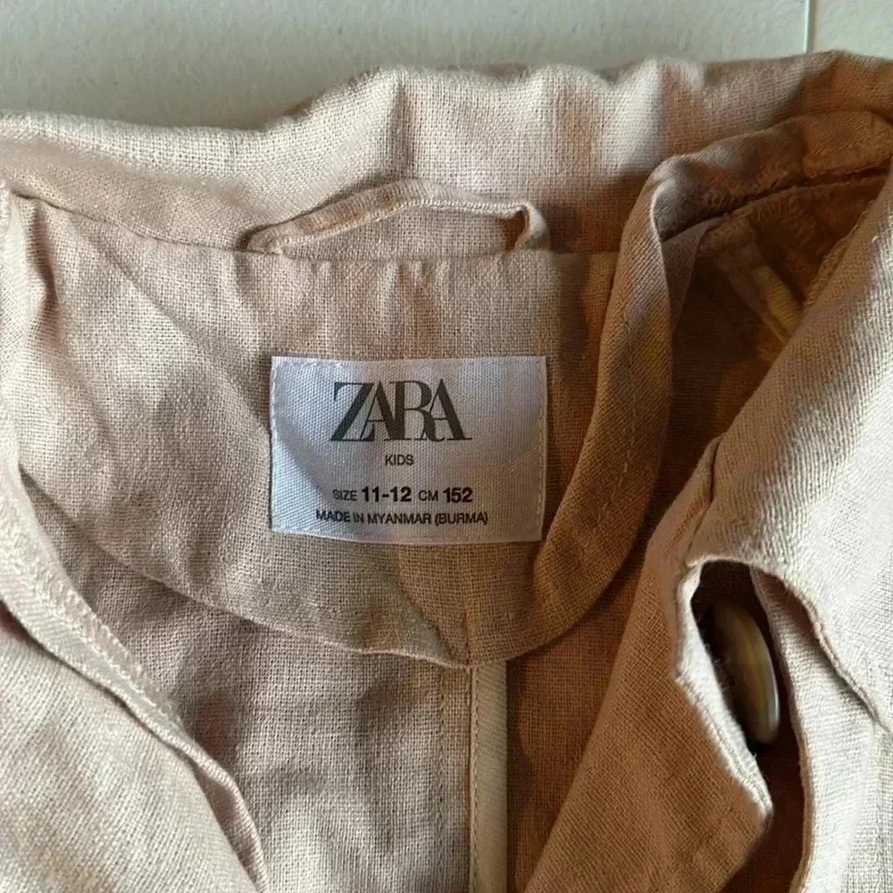 Zara - Picture 3 of 3